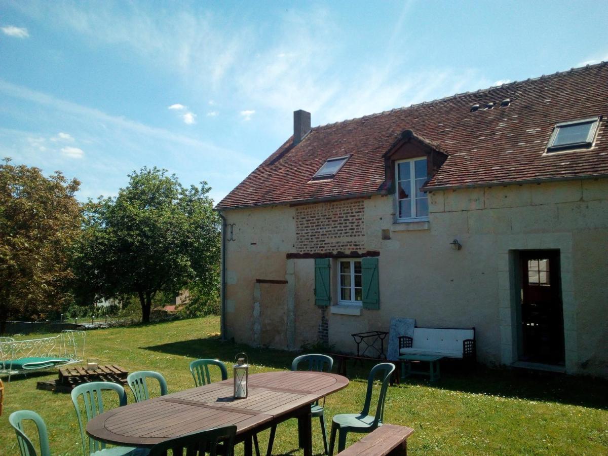 Au Calme Bed & Breakfast Houssay  Dış mekan fotoğraf